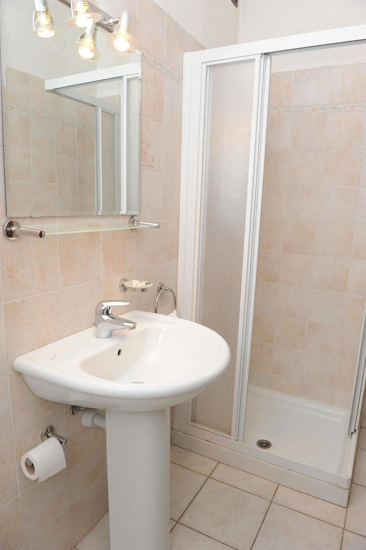 Hotel Isolabella Bussoleno Екстериор снимка